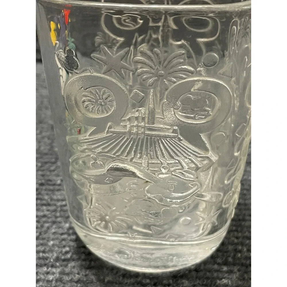 McDonalds Disney World 2000 Celebration Mickey Mouse Glass Magic Kingdom 4.5in